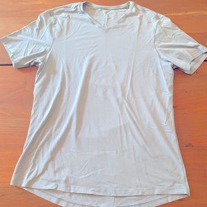 Lululemon 5 Year Basic Tee - V-neck